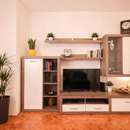 Melisa Apartman Zára