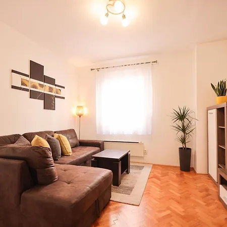 Melisa Apartment *